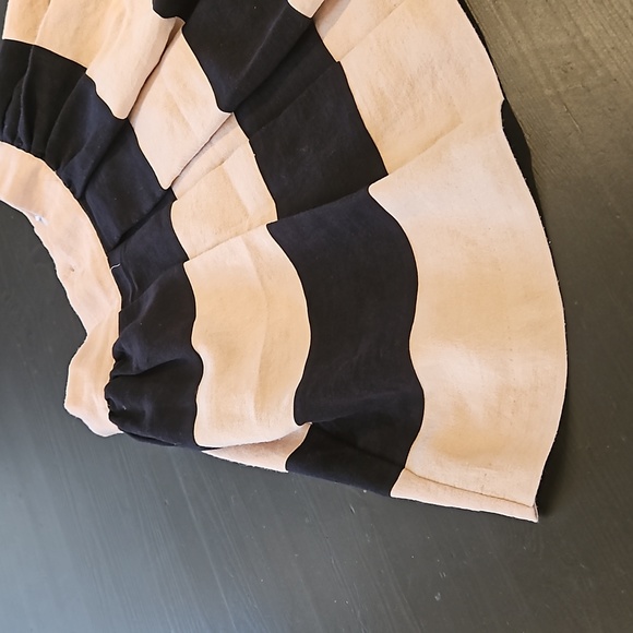 BCBG skirt - Picture 2 of 10